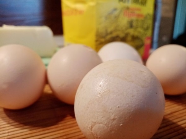 Cколько яиц можно съедать за день без вреда для здоровья: ответ диетолога
