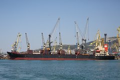 Россия запретила проход загруженных за пределами страны судов в Азовское море