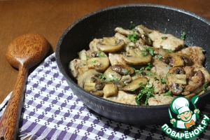 Сковорода со свининой и грибами